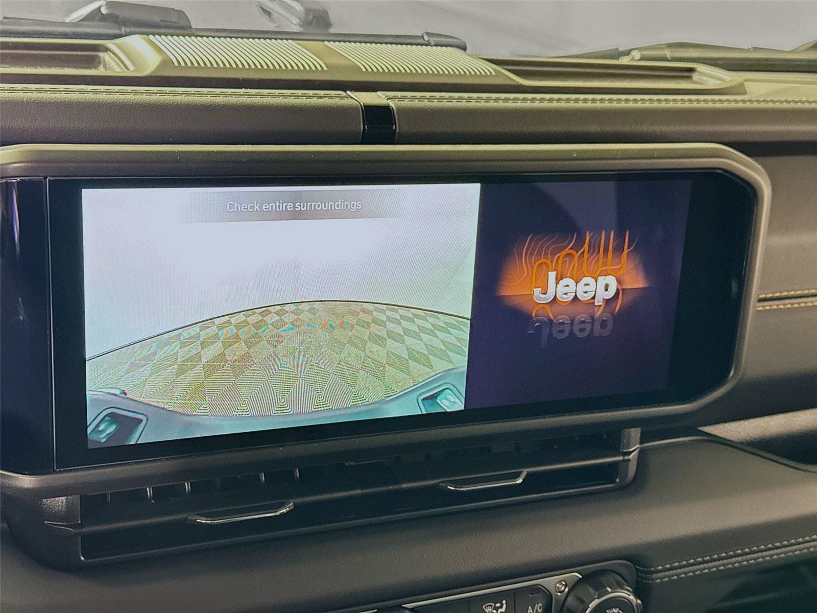 New 2026 Jeep Gladiator Sport AWD/4WD image 7