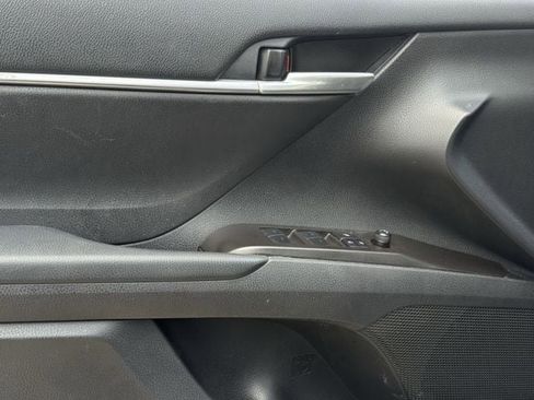 Used 2024 Toyota Camry SE FWD image 22