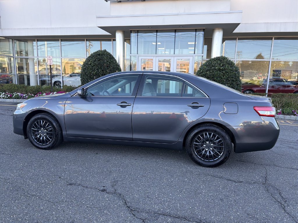 Used 2011 Toyota Camry LE FWD image 11