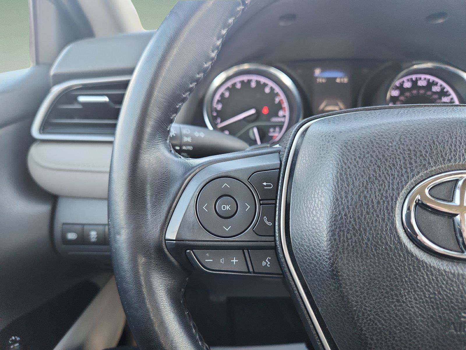 Used 2019 Toyota Camry SE FWD image 32
