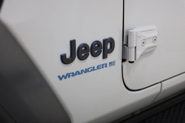 Used 2023 Jeep Wrangler Unlimited w/ 8.4" Radio Group AWD/4WD image 10
