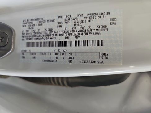 Used 2023 Ford Escape ST-Line w/ Tech Pack #1 FWD image 35