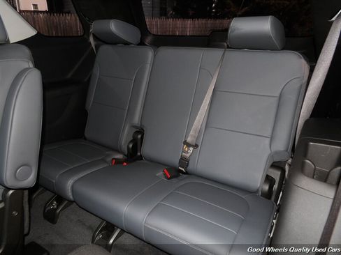 Used 2021 Chevrolet Traverse Premier w/ LPO, Floor Liner Package AWD/4WD image 15