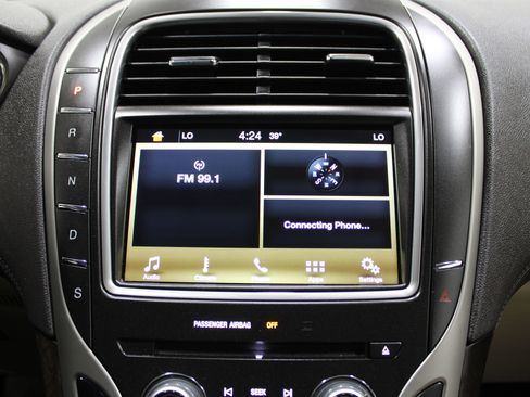 Used 2016 Lincoln MKX Select w/ Climate Package image 16