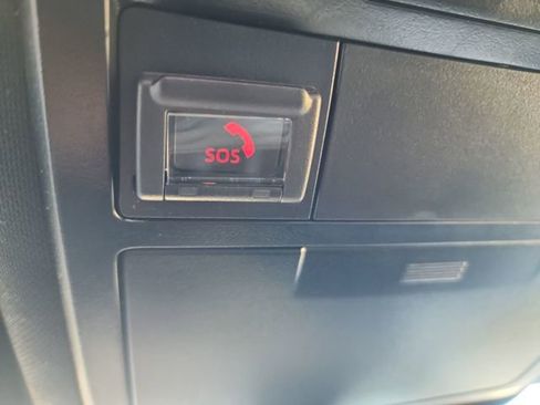 Used 2020 Toyota Tacoma TRD Sport w/ Technology Package image 21