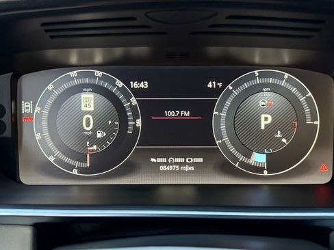 Used 2017 Land Rover Range Rover Sport SVR image 13