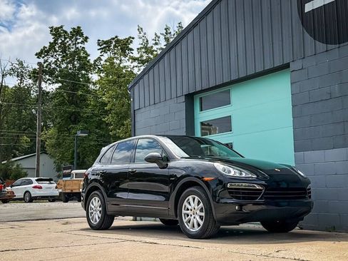 Used 2014 Porsche Cayenne Diesel AWD/4WD image 11