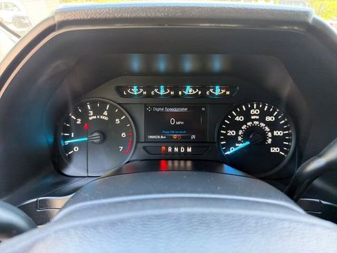 Used 2019 Ford F150 XL w/ Equipment Group 101A Mid AWD/4WD image 17