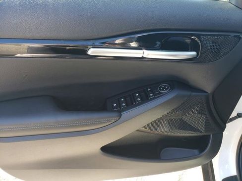 Certified 2024 Kia Seltos S image 12