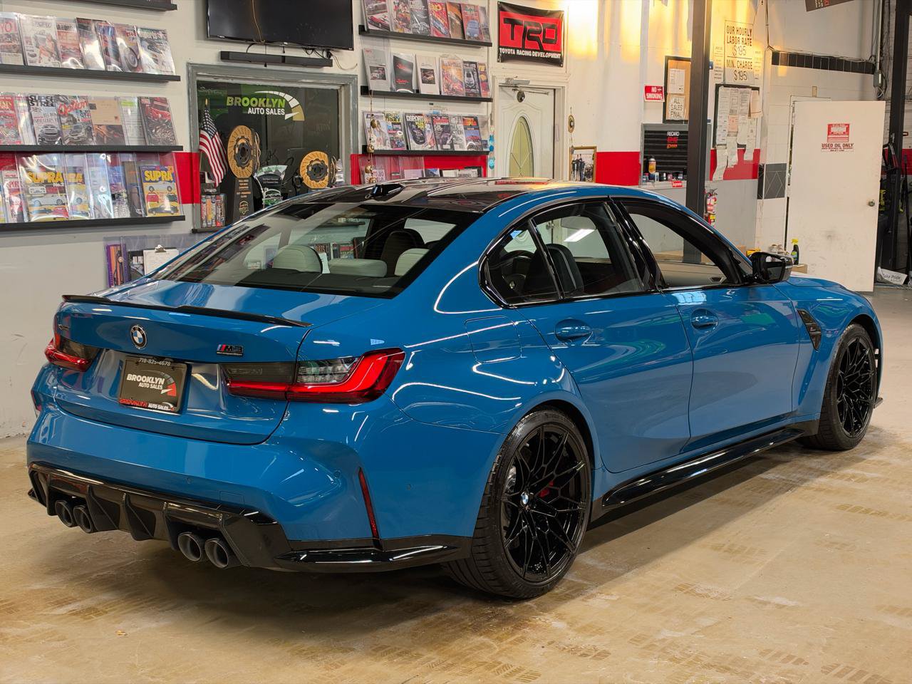 Used 2026 BMW M3 Competition w/ M Carbon Exterior Package AWD/4WD image 5