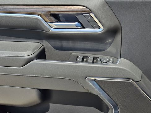New 2026 Chevrolet Silverado 1500 LT w/ Texas Edition Plus AWD/4WD image 23