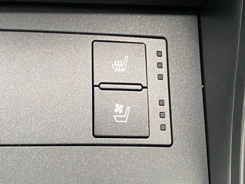 Used 2023 Lexus IS 350 F Sport w/ Navigation Package RWD image 19