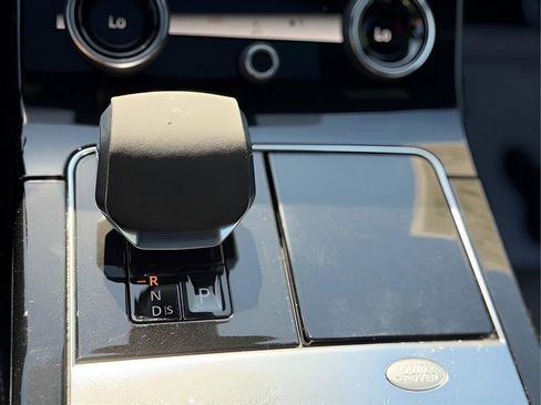 Used 2023 Land Rover Range Rover Velar R-Dynamic S image 43