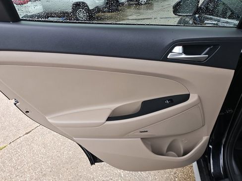 Used 2020 Hyundai Tucson Limited FWD image 13