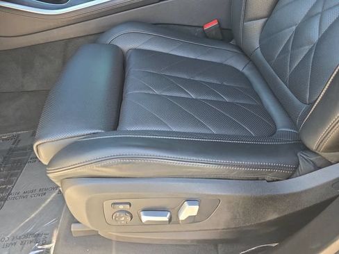 Used 2023 BMW X5 sDrive40i w/ Premium Package RWD image 16