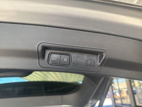 Used 2021 Ford Explorer Limited w/ Equipment Group 301A image 30