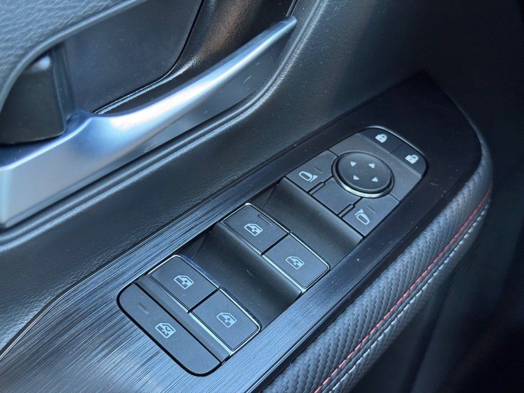 New 2027 Nissan Kicks SR FWD image 22
