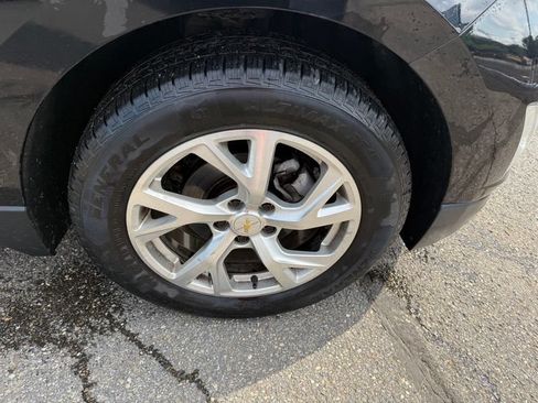 Used 2021 Chevrolet Equinox Premier AWD/4WD image 18