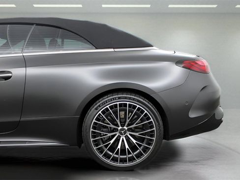 Used 2025 Mercedes-Benz CLE 53 AMG 4MATIC Cabriolet image 34