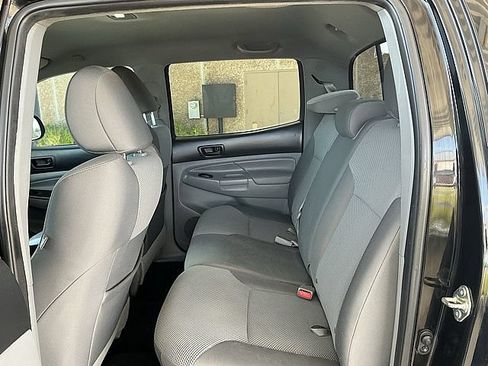 Used 2014 Toyota Tacoma PreRunner w/ TRD Sport Package RWD image 13