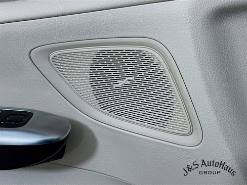 Used 2024 Mercedes-Benz C 300 4MATIC Sedan image 23