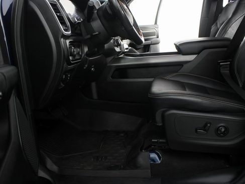 Used 2021 RAM 1500 Big Horn image 15