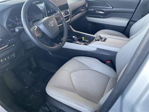 Certified 2024 Toyota Grand Highlander AWD Hybrid image 13