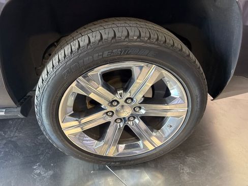 Used 2017 GMC Yukon Denali w/ Open Road Package RWD image 9