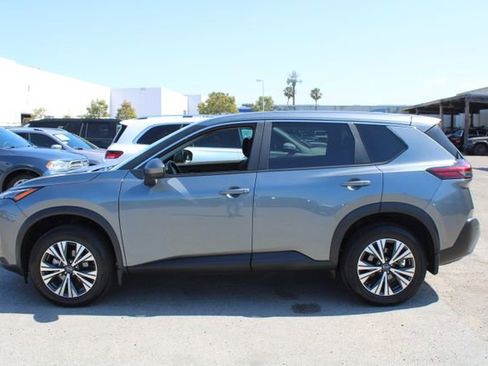 Used 2023 Nissan Rogue SV FWD image 7