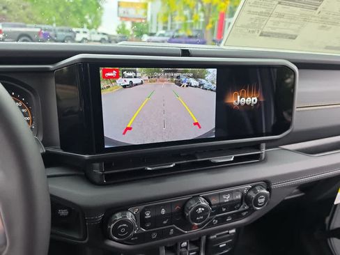 New 2026 Jeep Wrangler Unlimited Sahara AWD/4WD image 17