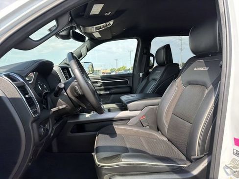 Used 2024 RAM 1500 Laramie RWD image 9