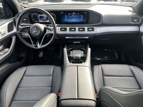 Used 2024 Mercedes-Benz GLE 450e 4MATIC image 12
