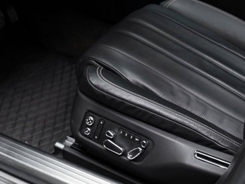 Used 2014 Bentley Flying Spur W12 AWD/4WD image 14