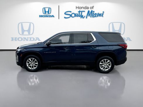 Used 2023 Chevrolet Traverse LS image 4