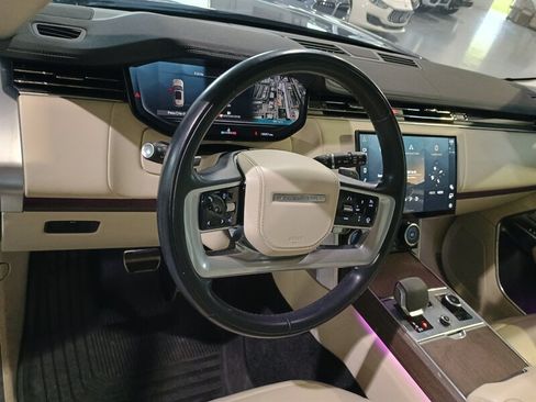 Used 2023 Land Rover Range Rover SE AWD/4WD image 19