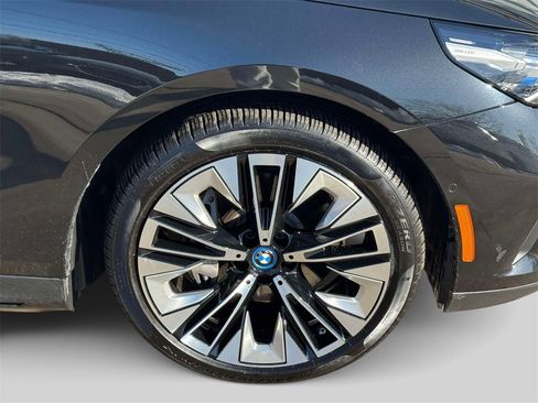 Certified 2025 BMW i5 xDrive40 w/ Premium Package image 8