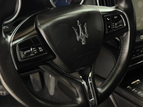 Used 2017 Maserati Ghibli image 41