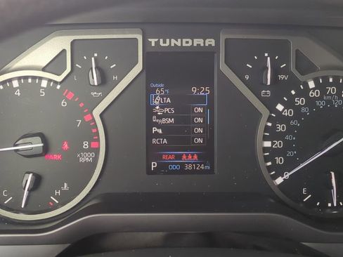 Used 2024 Toyota Tundra SR5 w/ SR5 Convenience Package AWD/4WD image 28