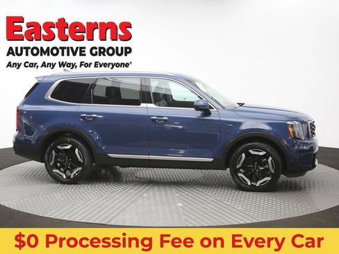 Used 2025 Kia Telluride S FWD image 48