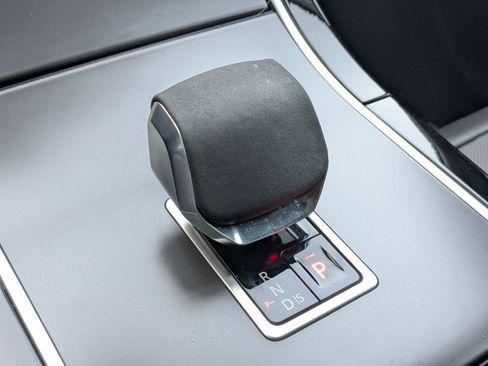 Used 2024 Land Rover Range Rover Velar Dynamic SE image 20