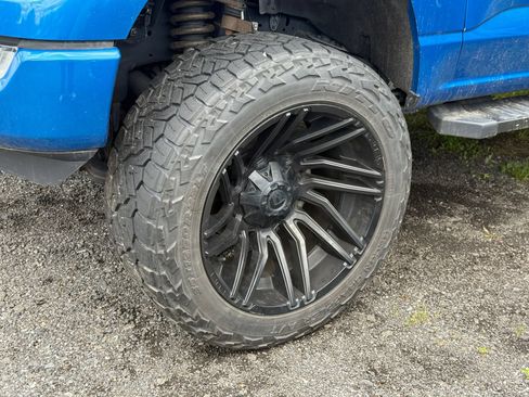 Used 2021 Ford F150 Lariat w/ Equipment Group 502A High AWD/4WD image 10
