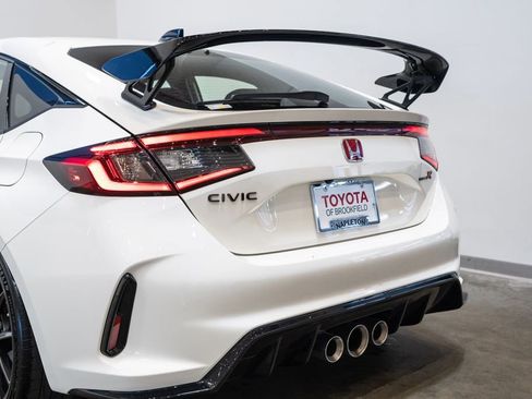 Used 2025 Honda Civic Type R image 12