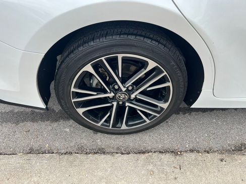 Used 2025 Toyota Camry XLE w/ Premium Plus Package image 11