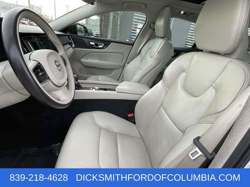 Used 2021 Volvo S60 T5 Momentum w/ Advanced Package image 13