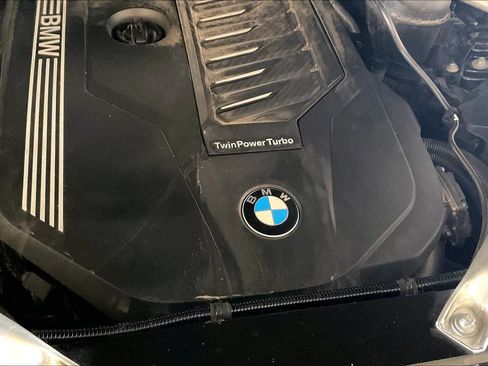Used 2019 BMW X5 xDrive40i w/ Luxury Seating Package AWD/4WD image 29