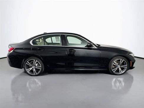 Certified 2024 BMW 330i xDrive Sedan w/ Convenience Package AWD/4WD image 7