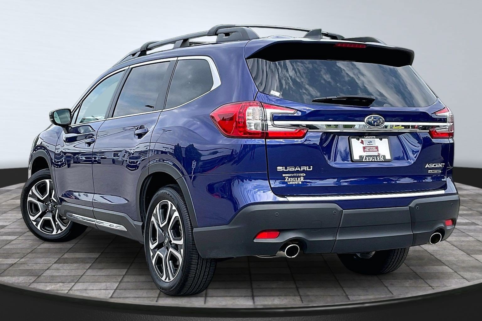 Used 2026 Subaru Ascent Limited AWD/4WD image 11
