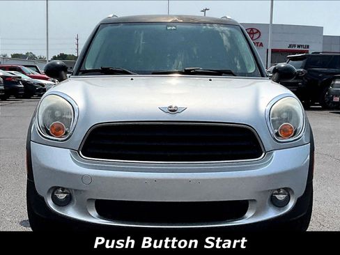 Used 2014 MINI Cooper Countryman FWD image 2