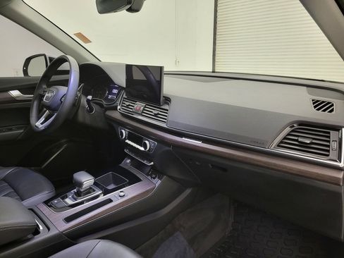 Used 2021 Audi Q5 2.0T Premium w/ Convenience Package image 39