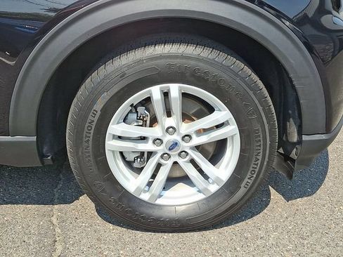 Certified 2023 Ford Explorer XLT w/ Equipment Group 202A AWD/4WD image 10